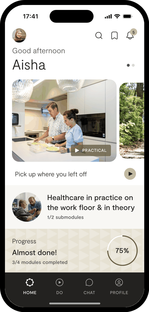A tour of the Floow.ai app: home, a course, modules, and validation chat